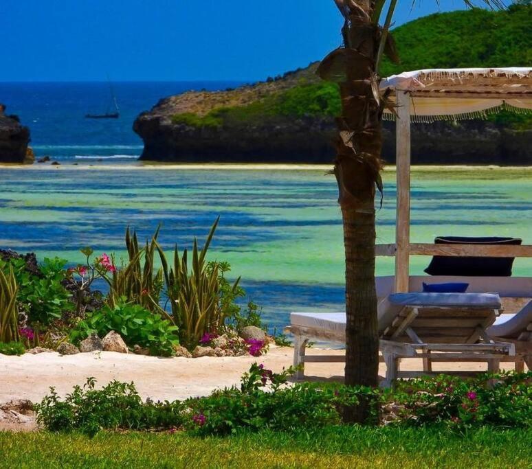 White Villa - Paparemo Beach Watamu Exterior foto